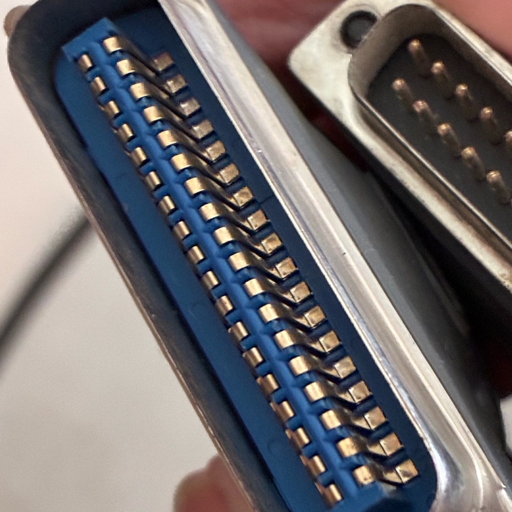 High-Quality Computer Cable with Connectors - Picture 3 of 4